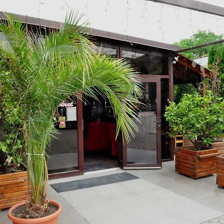 安德烈酒店 Cîmpia Turzii 外观 照片